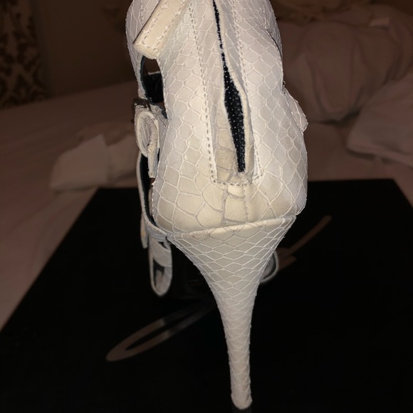 Guiseppe Zannotti high heel sandals - Picture 5 of 5